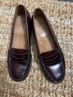 Bass weejuns Women's Deep Burgundy Leather Penny Loafers